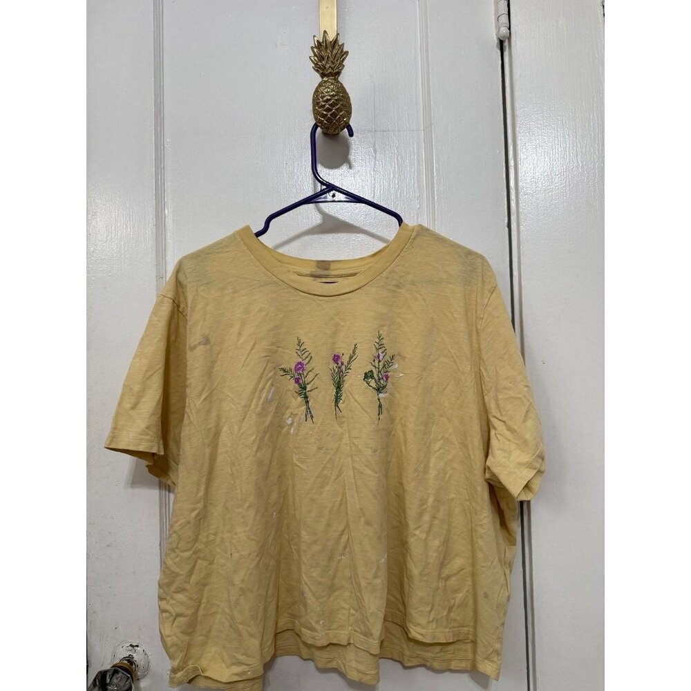 Levi’s Floral Graphic Tee Yellow Plus Size 3X